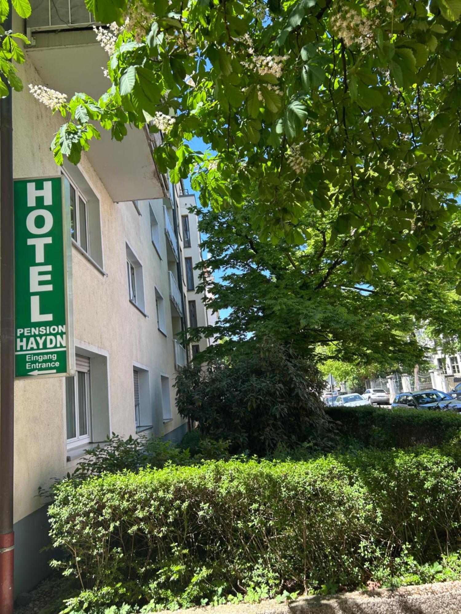 Hotel Pension Haydn Мюнхен Екстериор снимка